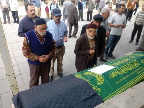 Yozgat’ın tanınan eşraflarından Köy Hizmetlerinden emekli Şube Müdürü, Samur Sigorta