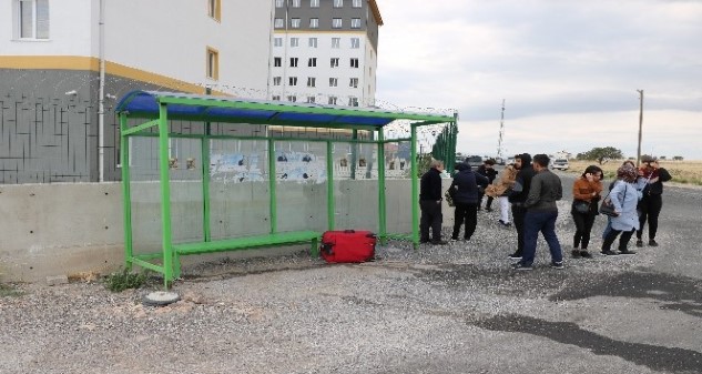 Yozgat Bozok Üniversitesi’nde eğitim gören ve Kınalı Hasan Kız Öğrenci