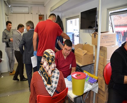 Aydıncık ilçesinde Kemik iliği hastalığıyla mücadele eden Ümran bebek ve