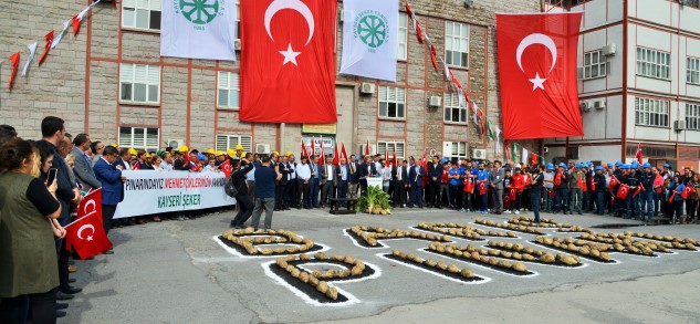 Türk Silahlı Kuvvetlerinin ülkenin bekası için Suriye’nin kuzeyinde yuvalanan teröristlere
