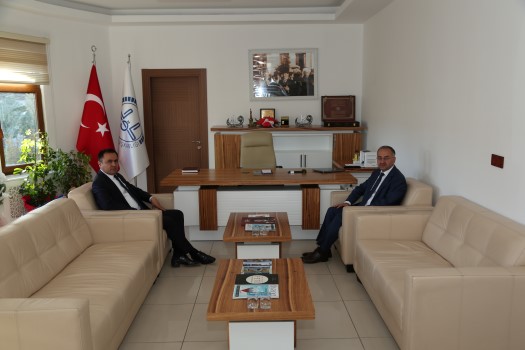 Yozgat Valisi Kadir Çakır, kurum ziyaretleri kapsamında Yozgat İl Müftülüğünü