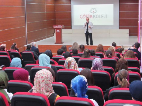 Yozgat Çözüm Kolejinde hizmet içi eğitimi kapsamında ‘Proje Tabanlı Eğitim