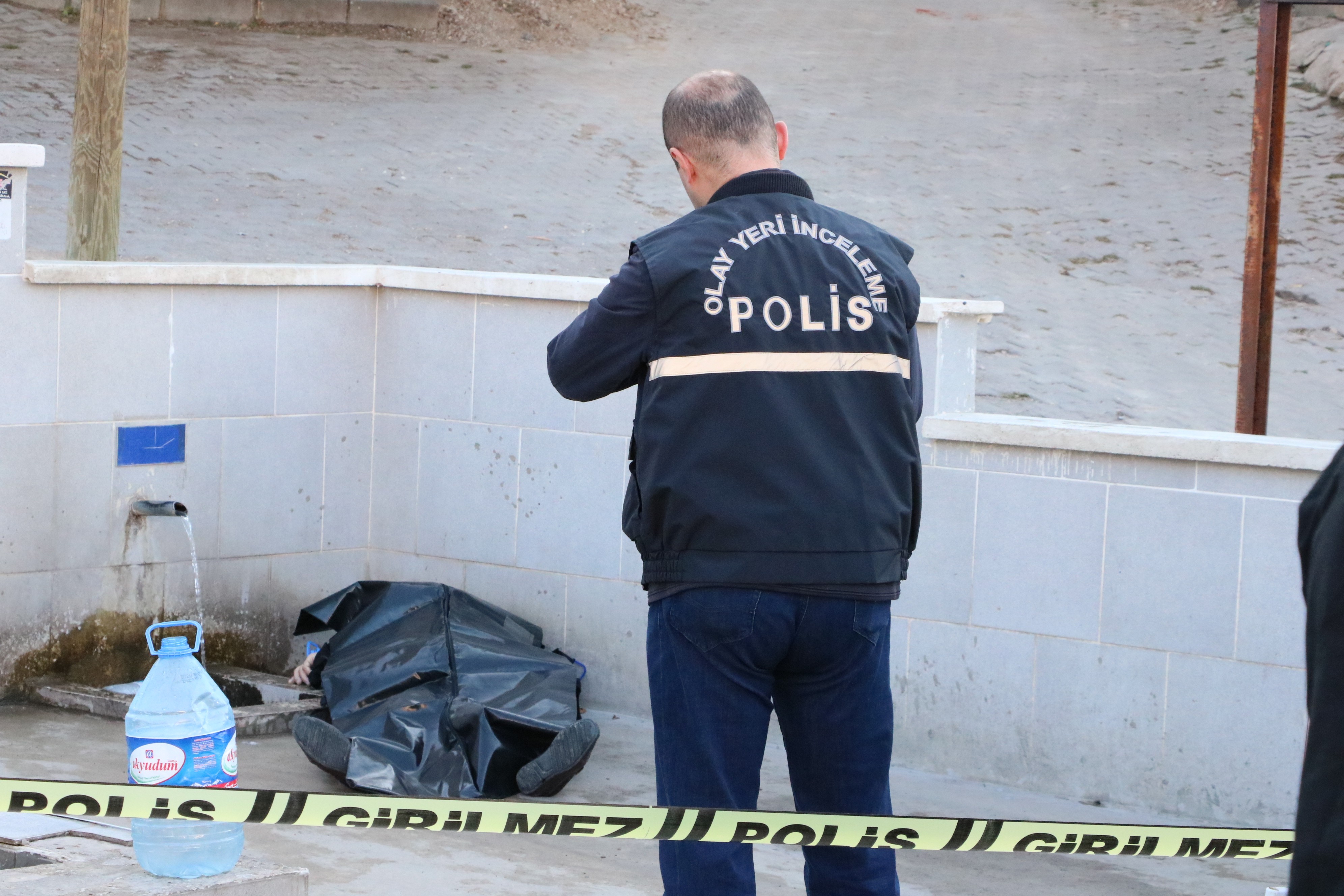 Yozgat’ta yaşlı bir kişi çeşme başında ölü bulundu.
