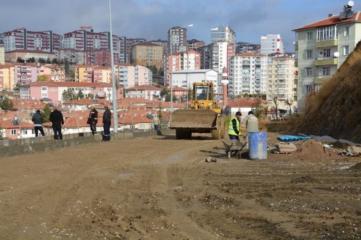 Yozgat Belediyesi tarafından şehrin çeşitli yerlerinde yol ve altyapı çalışmaları