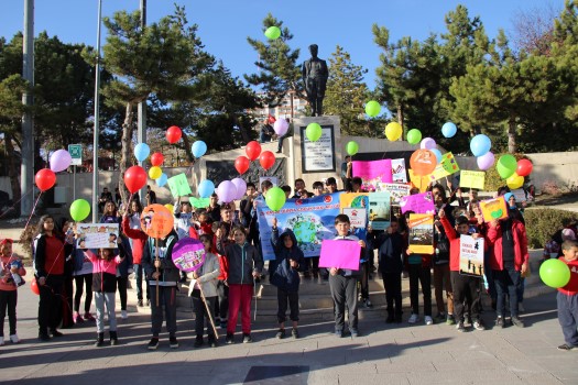 Yozgat’ta Aile, Çalışma ve Sosyal Hizmetler İl Müdürlüğünce 20 Kasım