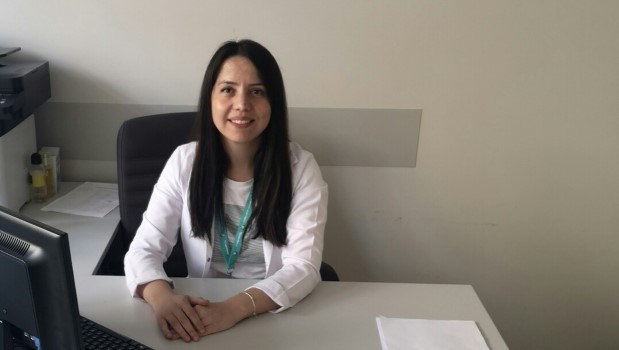 Yozgat Diyabet Derneği Yönetim Kurulu Üyesi Eczacı Ayşe Betül Taşıngül,