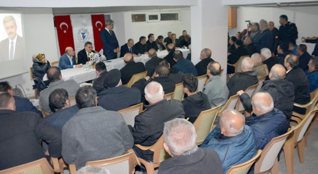 Yozgat Belediye Başkanı Celal Köse, beraberinde başkan yardımcıları ve birim