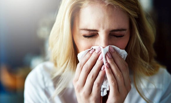 Uzmanlar, soğuk havaların etkisini gösterdiği şu günlerde nezle, gribal enfeksiyonlar,