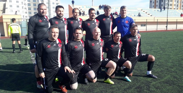 Yozgat Masterler deplasmanda oynadığı maçta Kayseri Genç Masterler takımını 2-1