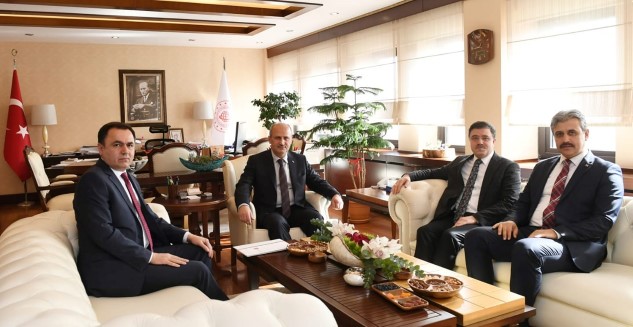 Yozgat Valisi Kadir Çakır Belediye Başkanı Celal Köse ve AK