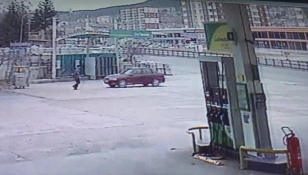 Yozgat’ta bir akaryakıt istasyonuna otomobilini yıkamak için giden ve el