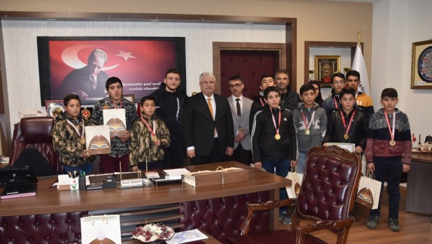 Okul Sporları kapsamında Yıldızlar Basketbol Müsabakalarında Bölge grup Üçüncüsü olan