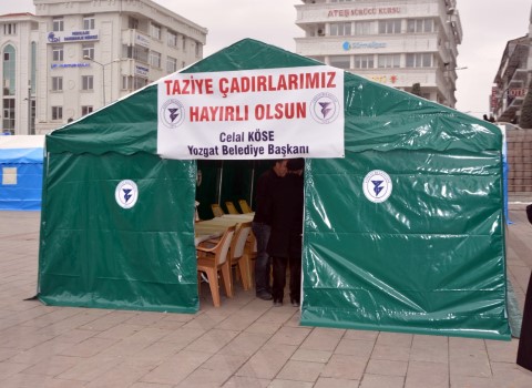 Yozgat Belediyesi 4 adet taziye çadırı alarak vatandaşların ücretsiz hizmetine