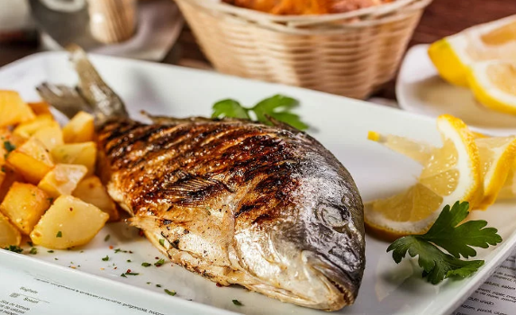 Uzmanlar, kış günlerinde sağlıklı beslenmeye dikkat çekerek önerilerde bulundu.
