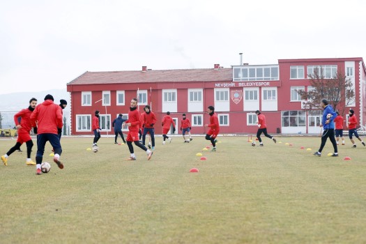 Nevşehir Belediyespor, Pazar günü kendi sahasında oynayacağı temsilcimiz Yozgatspor müsabakası