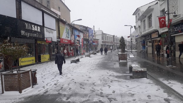 Mart ayının ortasında olduğumuz şu günlerde yağar kar, Yozgatlılar için