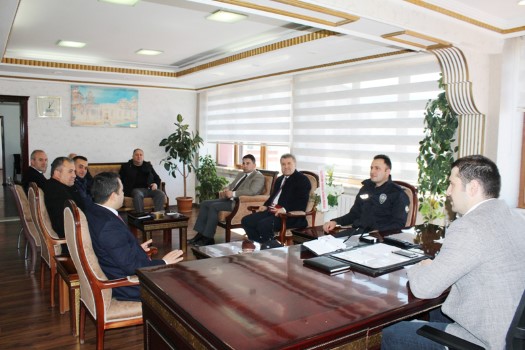 Akdağmadeni İlçesinde Koronavirüs salgını dolayısıyla 65 yaş üstü ve kronik