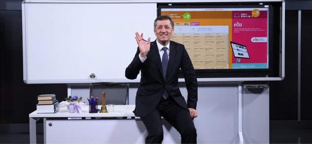 İlkokul, ortaokul ve lise öğrencileri için TRT-EBA TV ile Eğitim