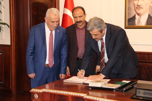 Yozgat Belediye Başkanlığı ile Hizmet-İş Sendikası arasında yaklaşık 60 gündür