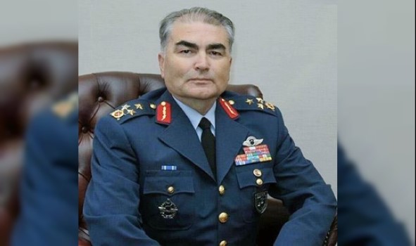 Eski Başbakan Ahmet Davutoğlu’nun kurduğu Gelecek Partisinin kurucular kurulunda 3