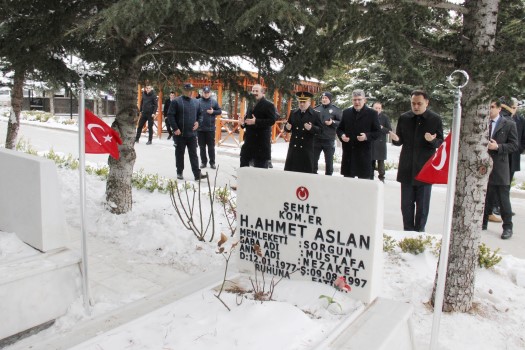 Çanakkale Zaferi’nin 105’nci yılı kutlamaları ilimizde de Yozgat Şehitliği’nde yapılan