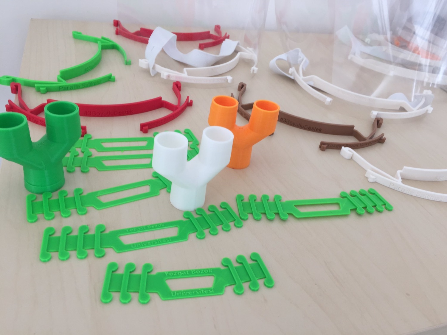 Koronavirüs salgını süresince daha önce bünyesinde 3D yazıcı teknolojisi kullanılarak