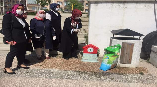 AK Parti Yozgat Kadın Kolları İl Başkanı İlknur Ünal ve Kadın