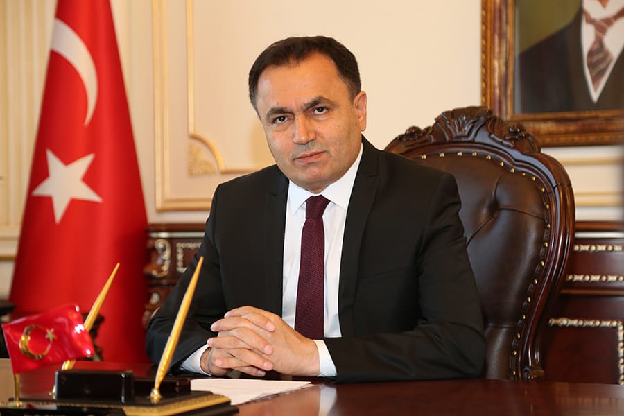 Yozgat’ta 2018 yılında başladığı valilik görevinde halkla kurduğu samimi diyalogla