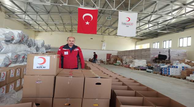 Türk Kızılay Yozgat Şubesi Yönetim Kurulu Başkanı Ekrem İlker, 11