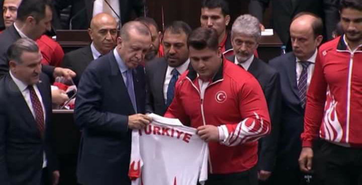 Gençlik ve Spor Bakanlığı'nda açık bulunan Spor Müşavirliğine, olimpiyat ikincisi, Dünya ile