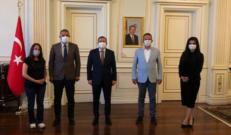 YOSİAD Genel Başkanı Erdal Öztürk, Yozgat Valisi Ziya Polat'a hayırlı