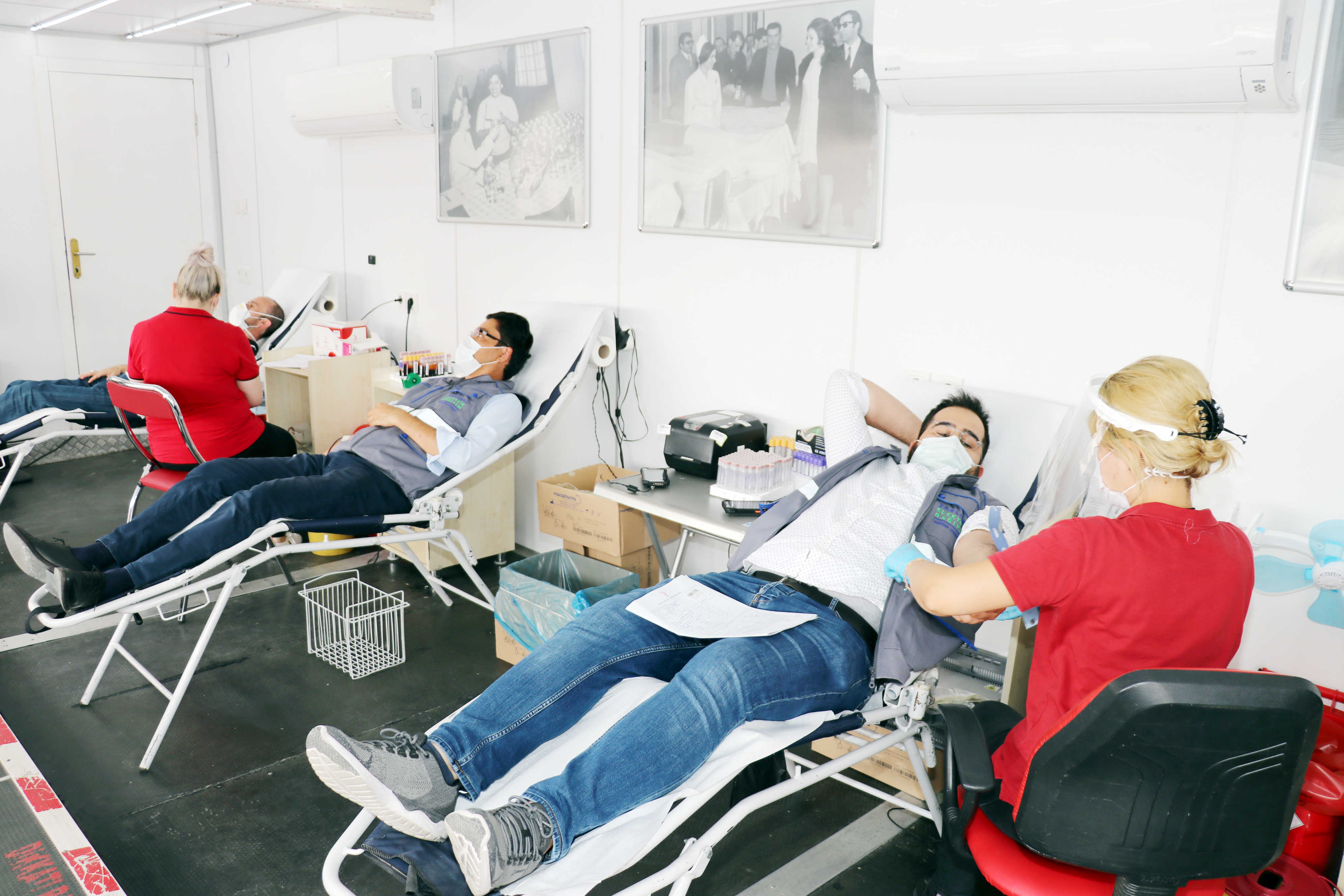 ÇEDAŞ, pandemi döneminde kan stoklarında azalma olan Kızılay’a kan ve