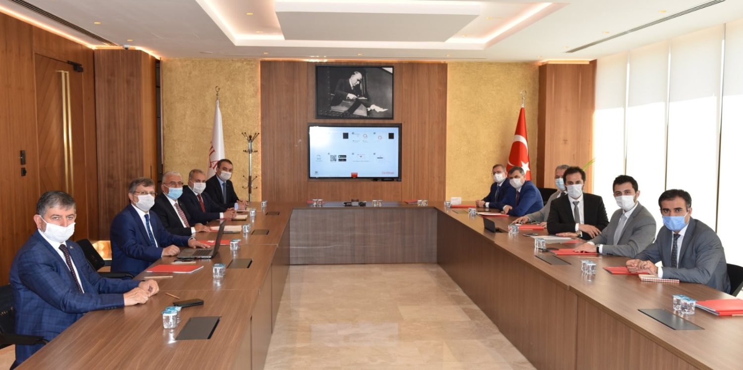 Yönetim Kurulu Başkanlığını Ahmet Ahlatcı’nın yaptığı, Çorum’da faaliyet gösteren, altın,