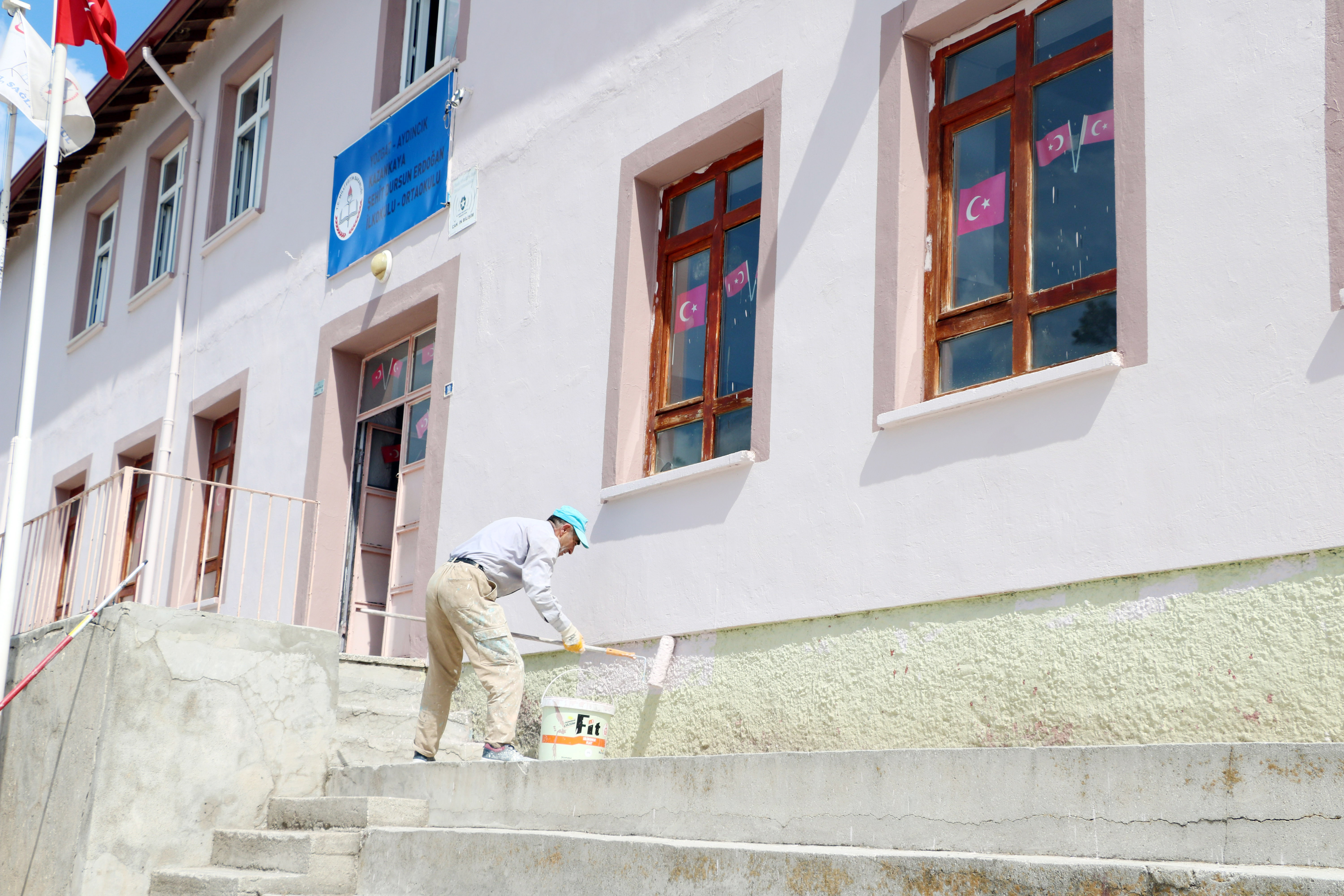 Yozgat İl Milli Eğitim Müdürlüğü, okul onarımları için gönüllülük esasına