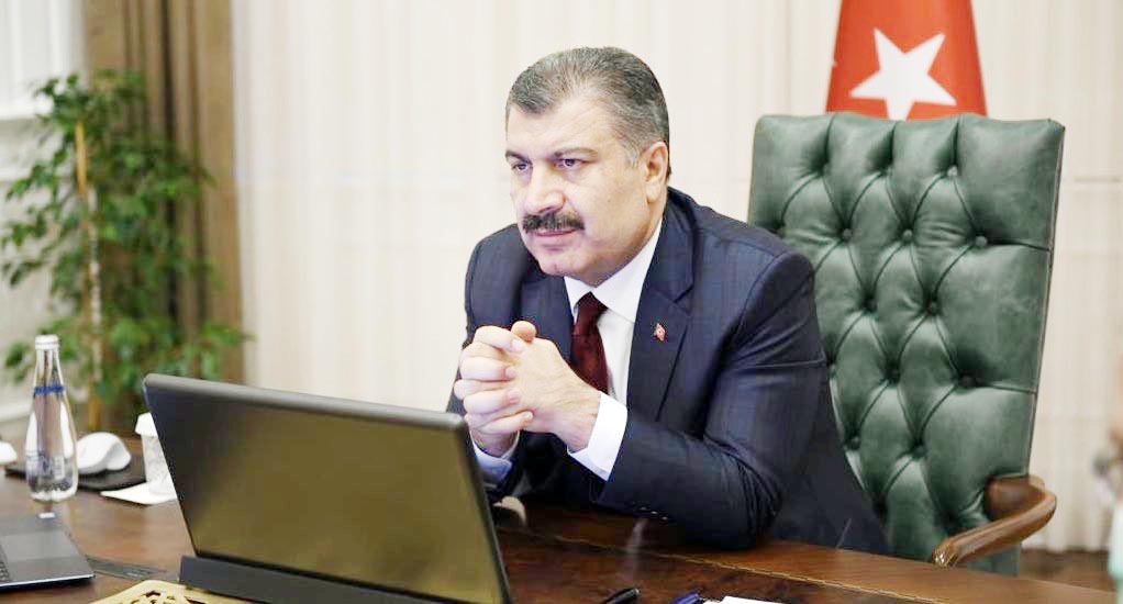 Sağlık Bakanı Fahrettin Koca, aralarında Yozgat İl Sağlık Müdürü Dr.