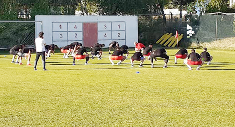 Yozgatspor Teknik Direktörü Nihat Tinel, takım ruhunu hem saha içinde,