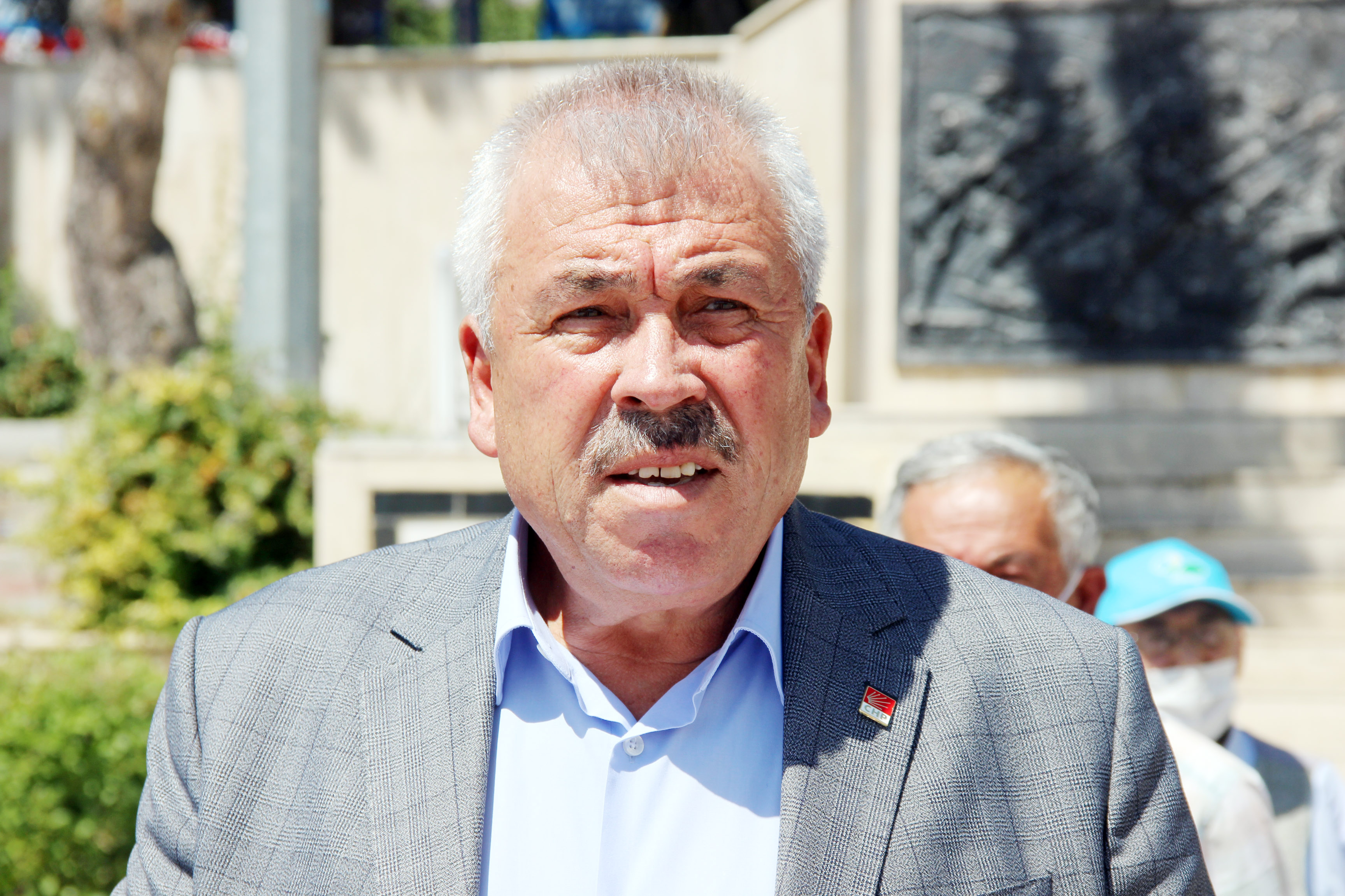 Cumhuriyet Halk Partisi (CHP) Yozgat İl Başkanı Abdullah Yaşar, Hazine