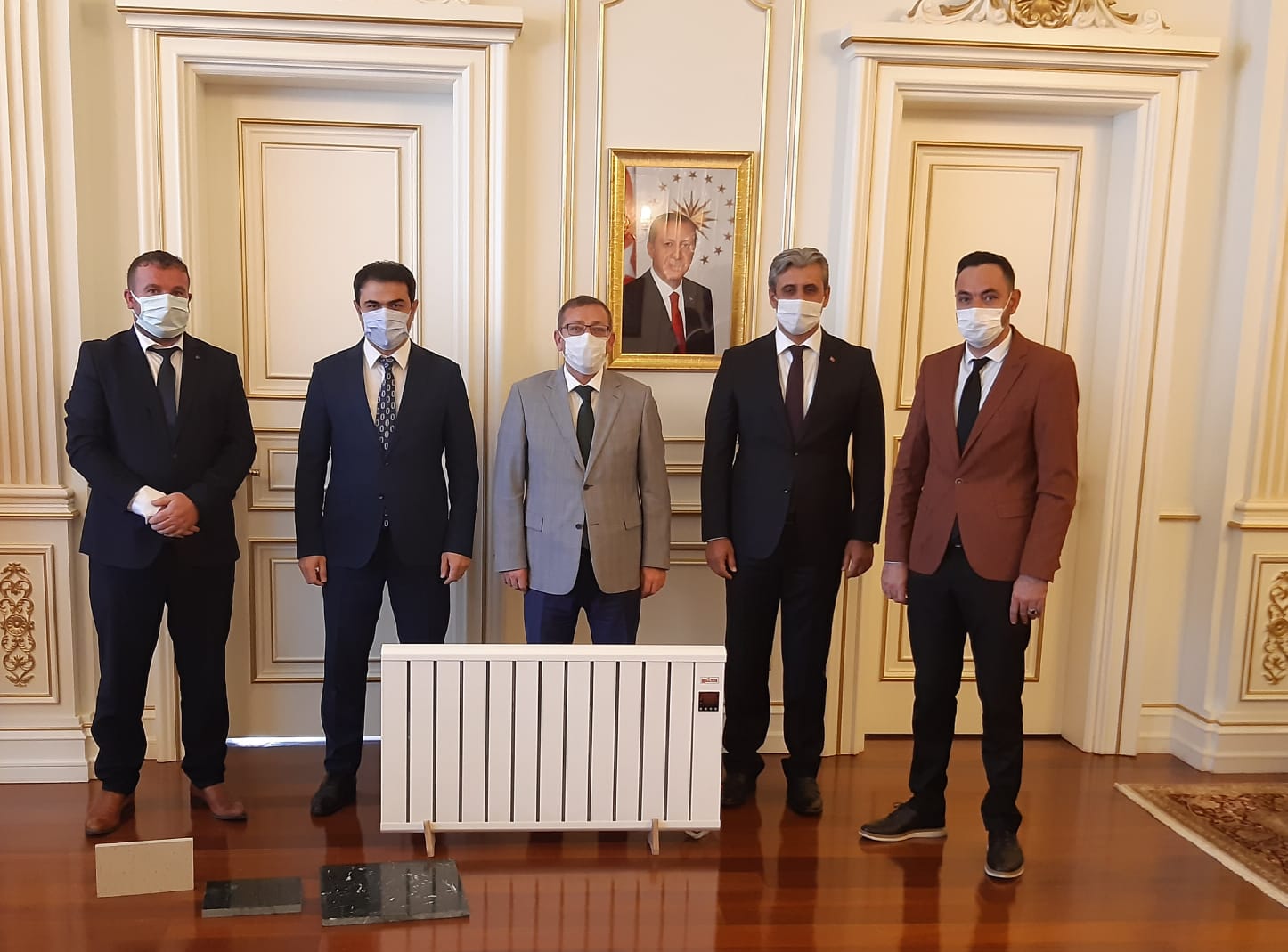 Yozgatlı genç girişimciler Murat Kılınç ve Mustafa Karabacak Yozgat Valisi