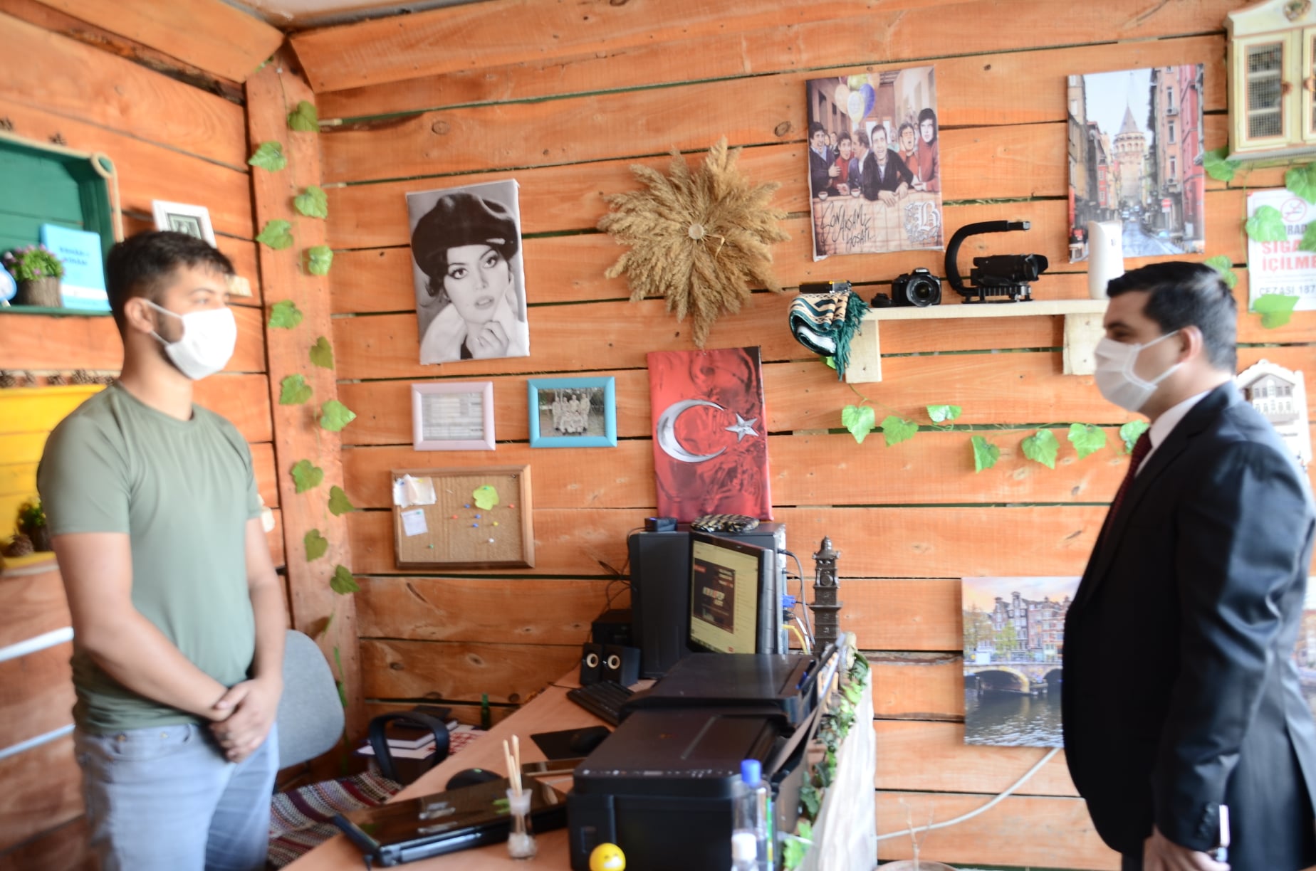 Aydıncık Kaymakamlığı tarafından ilçede Kovid-19 tedbirleri kapsamında denetimler devam ediyor.