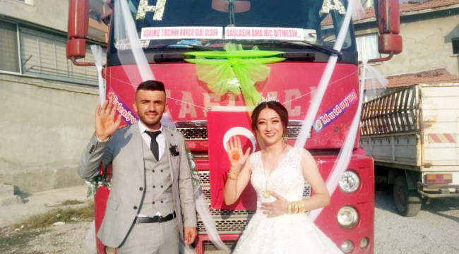 Çekerek ilçesinde Ahmet Akıncı, şoförlüğünü yaptığı tırı düğününde süsleyerek gelin