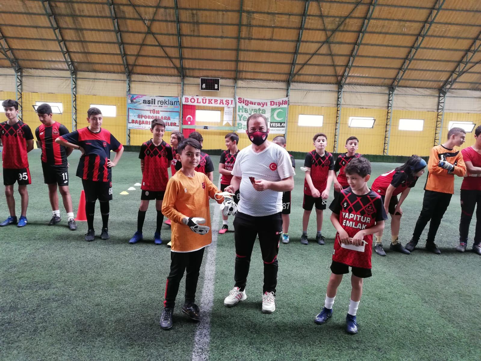 Yozgat ASKF Başkanı Hakan Bektaş ve Yönetim Kurulu üyeleri, ilde