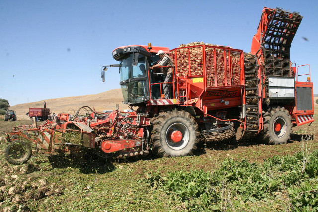 Yozgat Şeker Fabrikası'nda 23. Dönem pancar alım kampanyası törenle başladı.