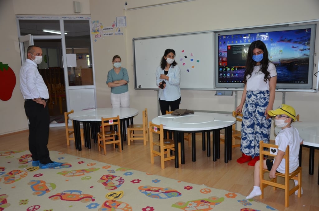 Sarıkaya’da öğrenciler, korona virüs salgını nedeniyle bir süre ara verilen