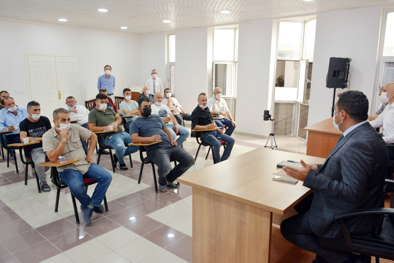 Sorgun Belediye Başkanı M. Erkut Ekinci, kahvehane işletmecileri ile bir