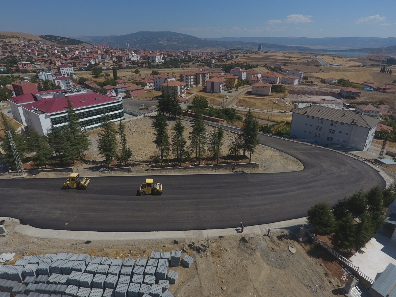 Çekerek Belediye Başkanı Eyyüp Çakır, Karahacılı Köyünde Ünal Ailesinin “Bağ