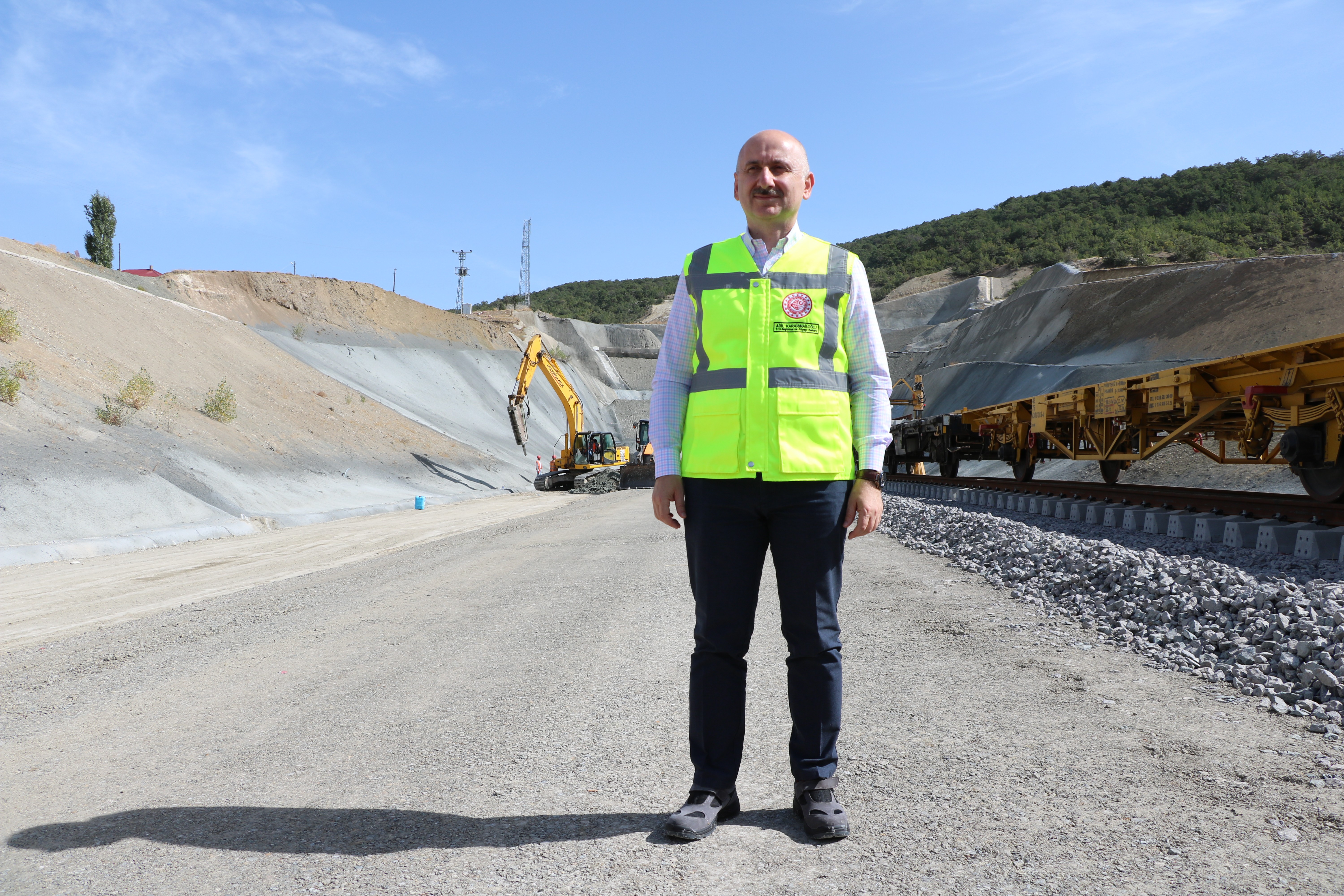 Sivas-Ankara Yüksek Hızlı Tren Hattında incelemelerde bulunan Ulaştırma ve Altyapı