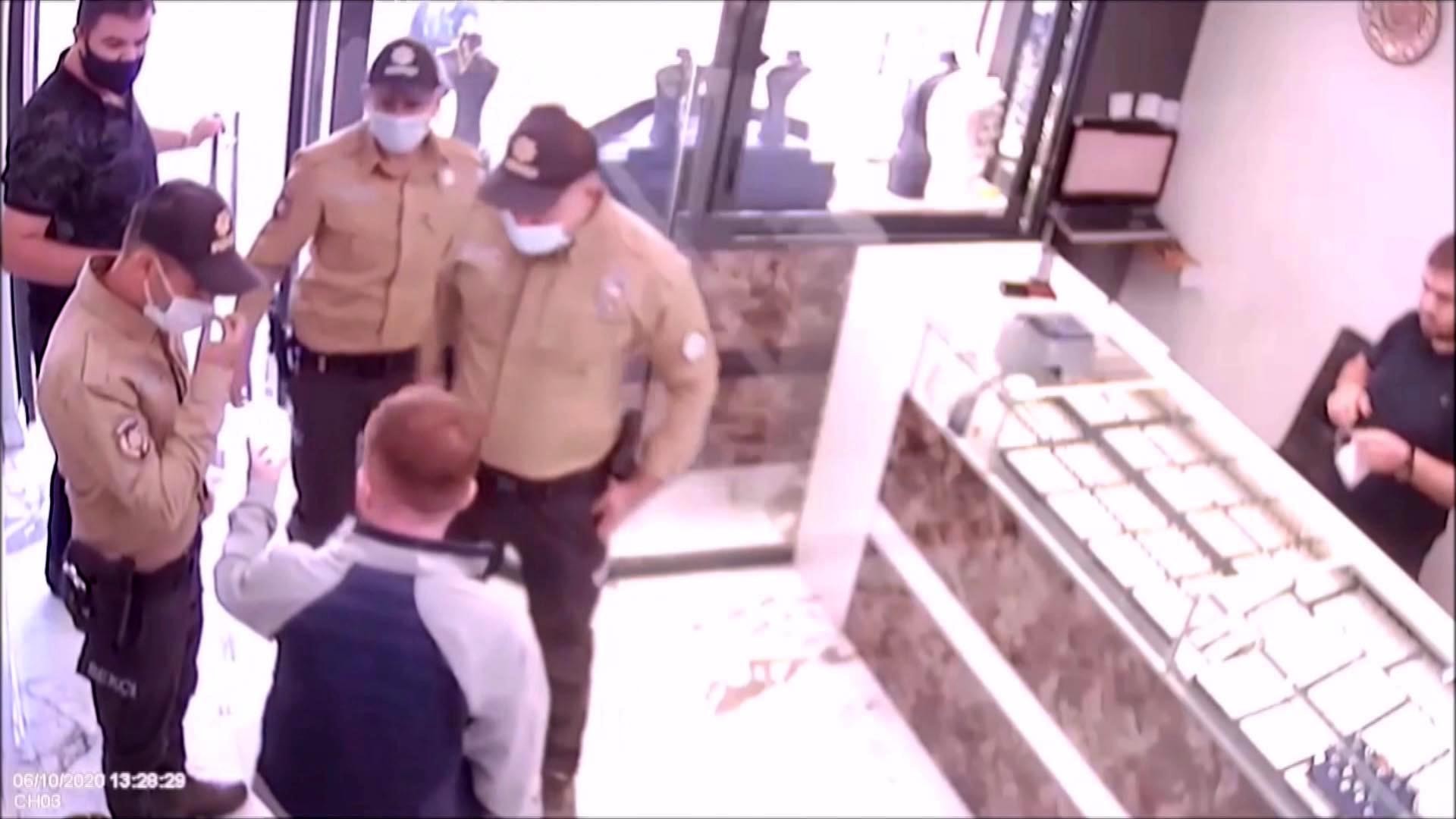 Sorgun ilçesinde sahte altın bozdurmaya çalışan bir kişi, kuyumcunun durumu