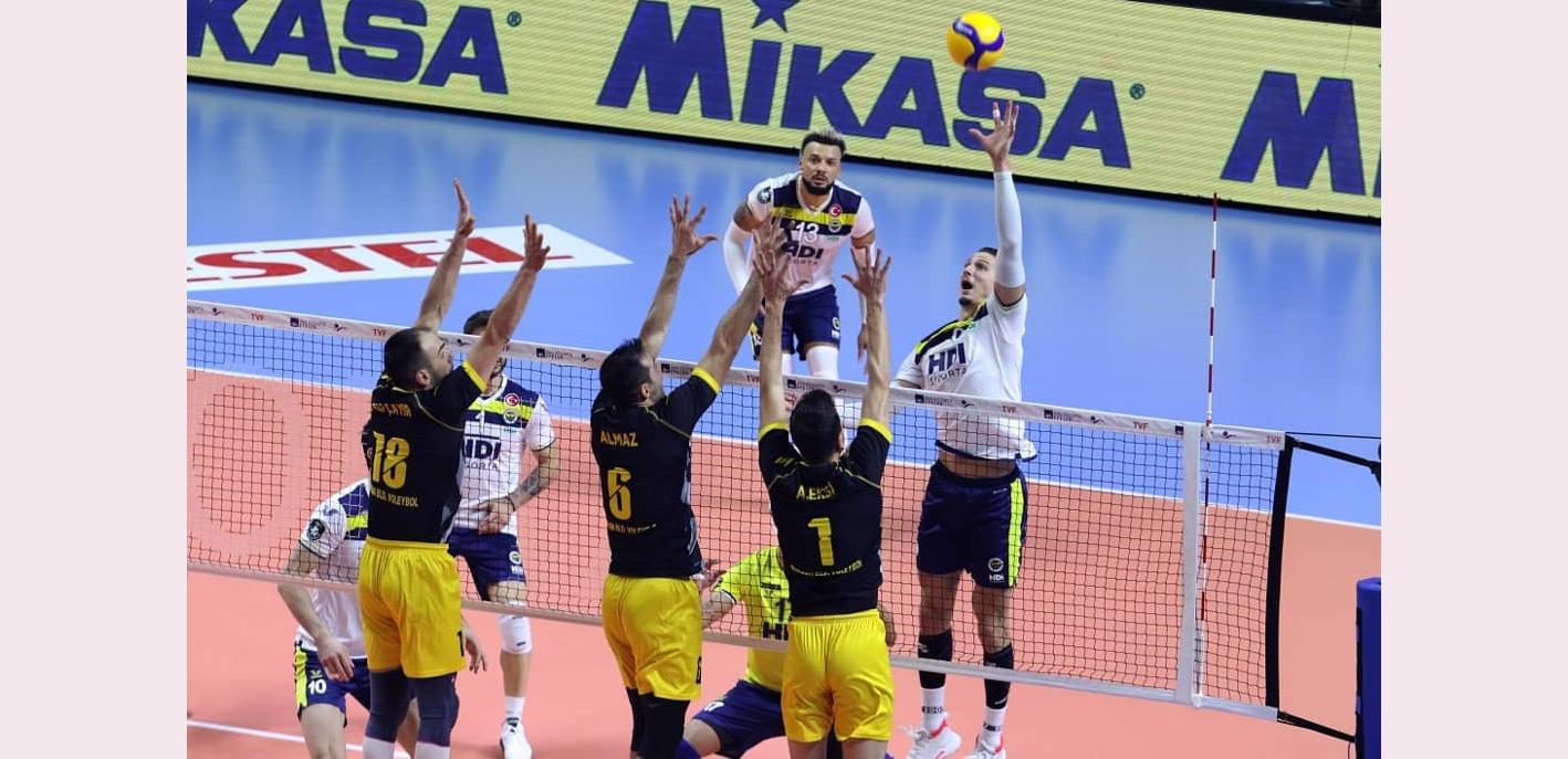 Axa Sigorta Efeleri Ligi'ndeki temsilcimiz Sorgun Belediyespor lig lideri Halkbank'ı