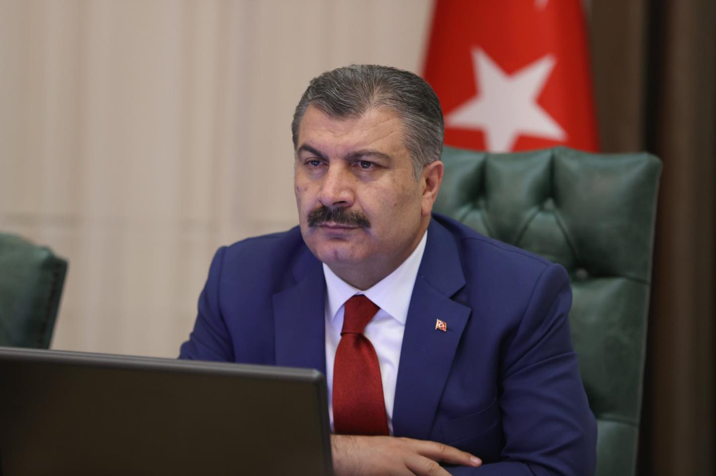 Sağlık Bakanı Fahrettin Koca, Covid-19 aşı çalışmalarında aşılanan hayvanlarda hiç