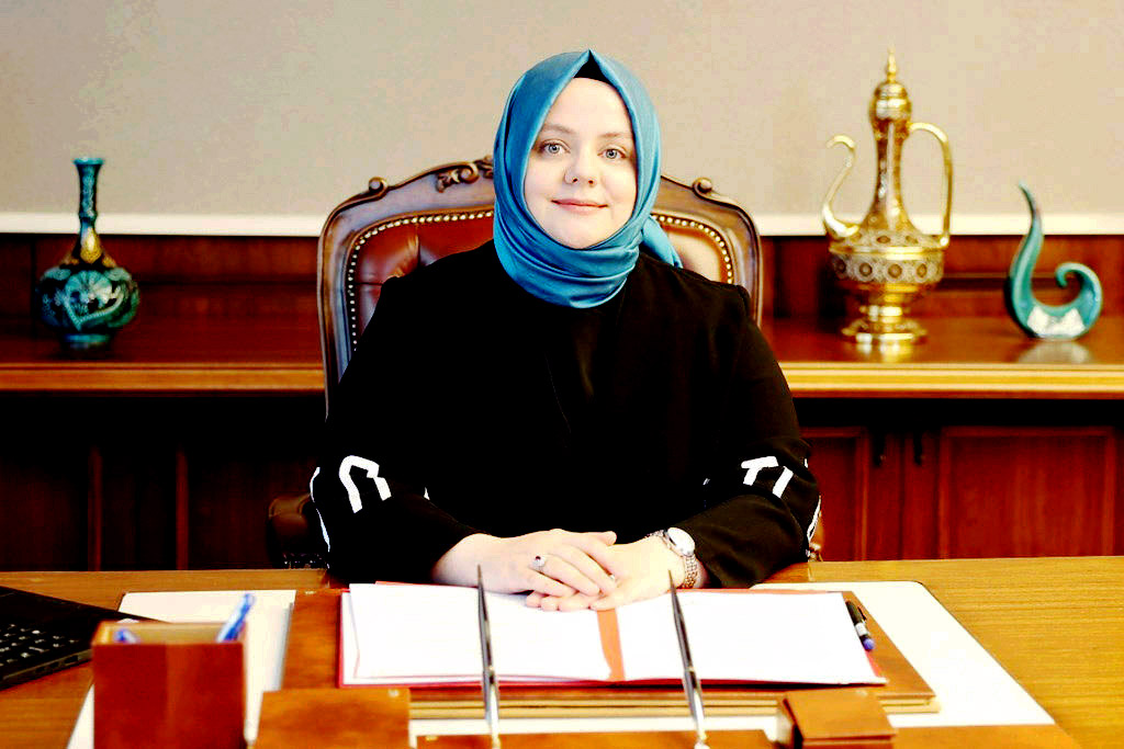 Aile, Çalışma ve Sosyal Hizmetler Bakanı Zehra Zümrüt Selçuk, şiddet